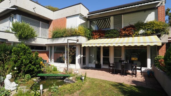 Closeness to nature and elegance: garden apartment in Bottmingen
