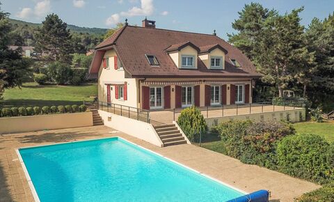 Wonderful renovated property
Lake & Mt-Blanc view, 5 comfy bedrooms