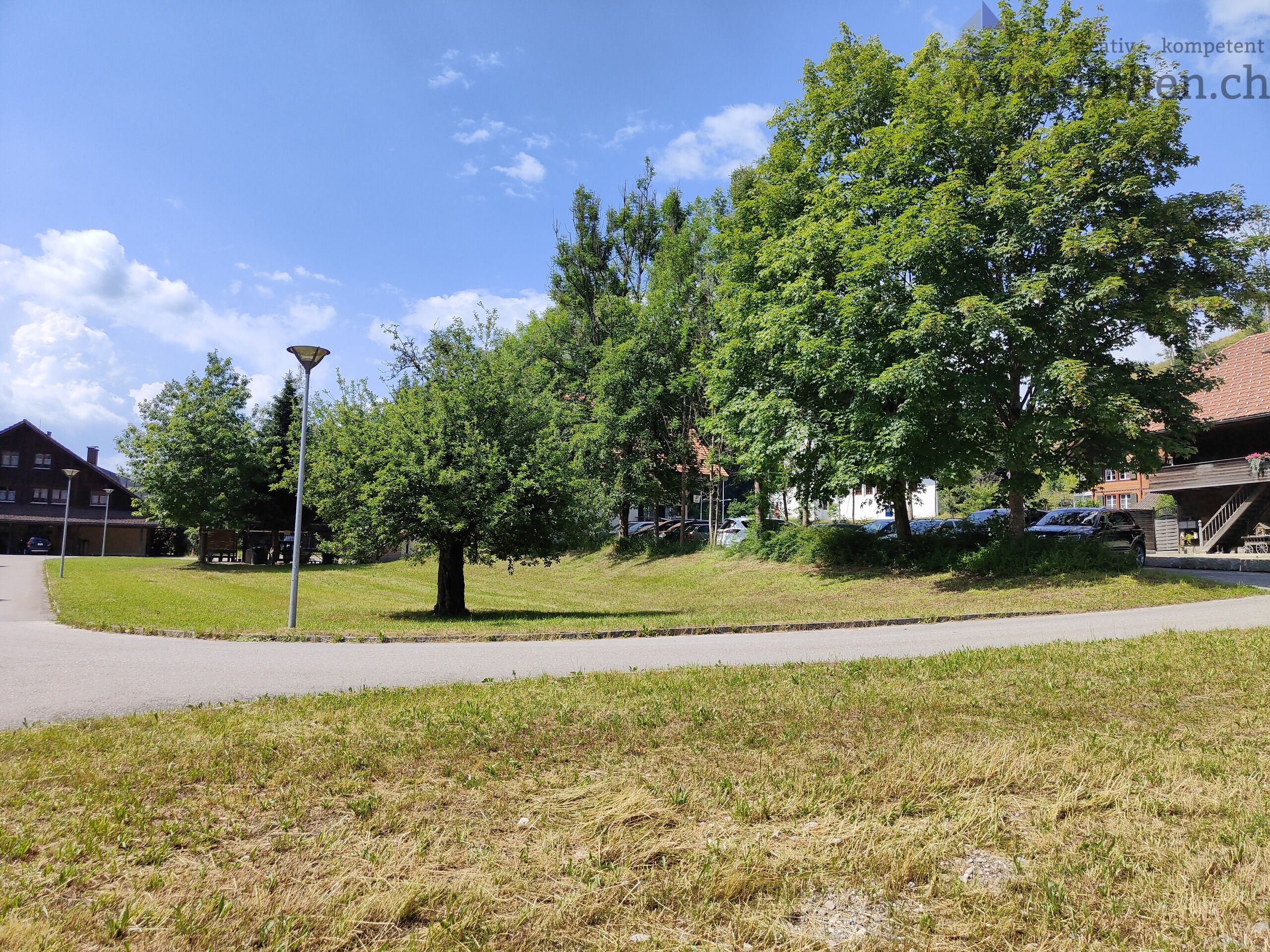 Parkplatz und Wiese hinter dem Bären (Entwicklungspotenzial) 
