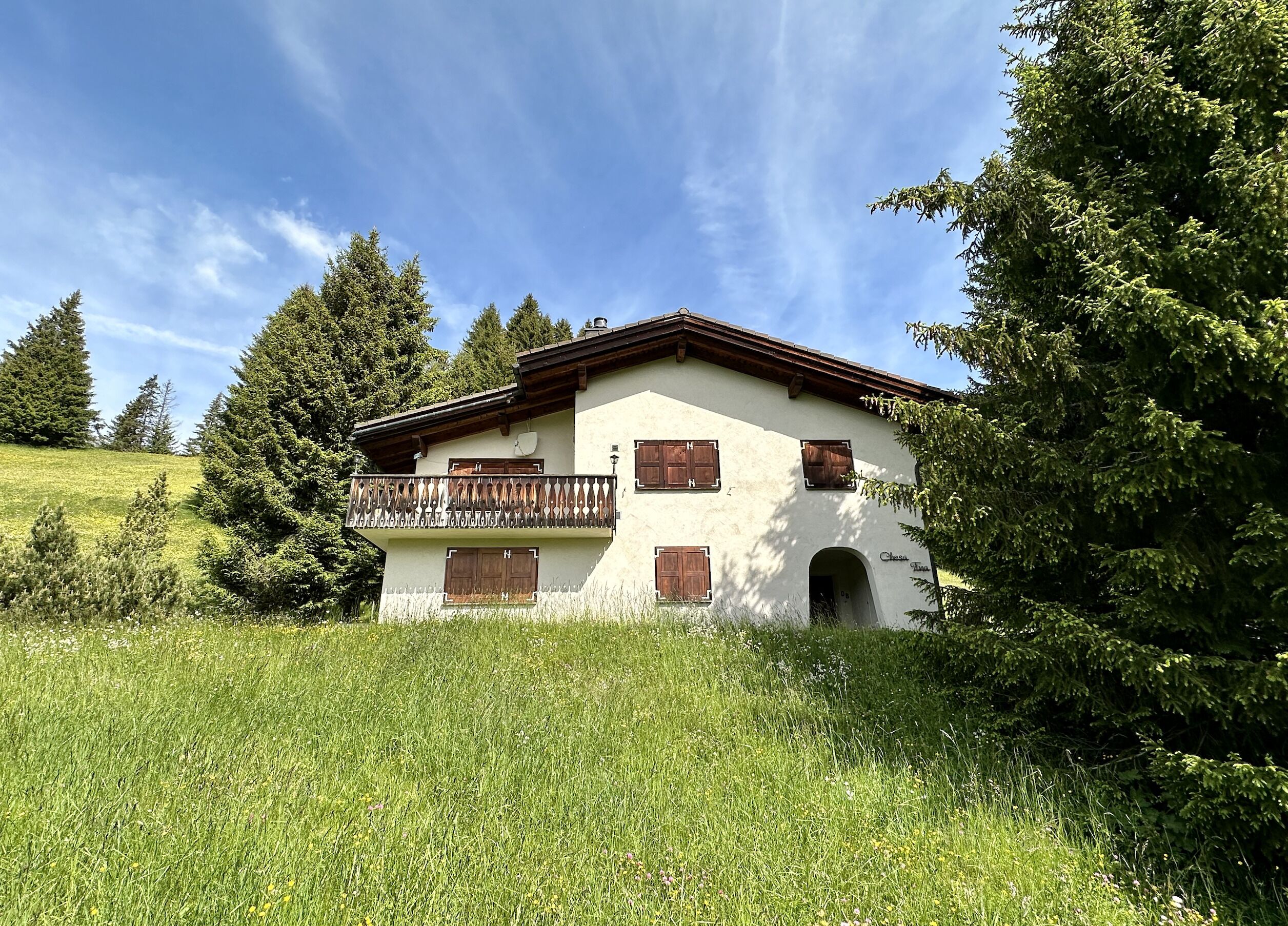 Aussenansicht Zweifamilienhaus