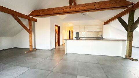 Wunderschöne, 133m2 grosse und gemütliche Dachwohnung mit Balkon