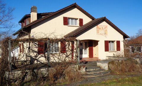 House to renovate 138m2 6.5 parts