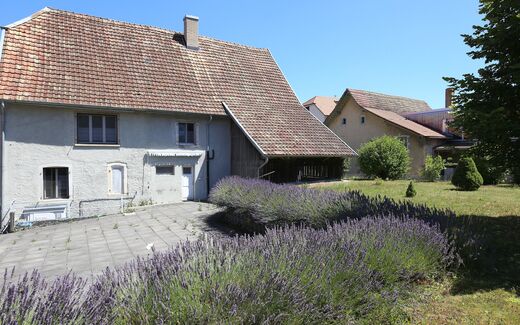 Very large house with two apartments in the center of the village.