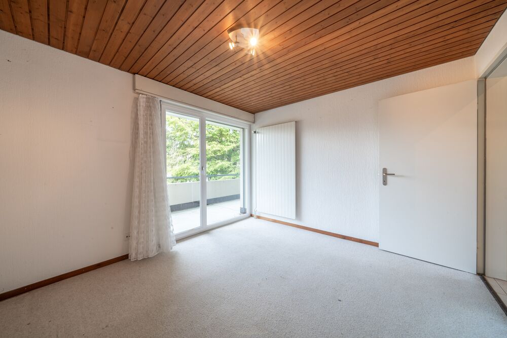 Grosszügiges Einfamilienhaus mit Gartenparadies