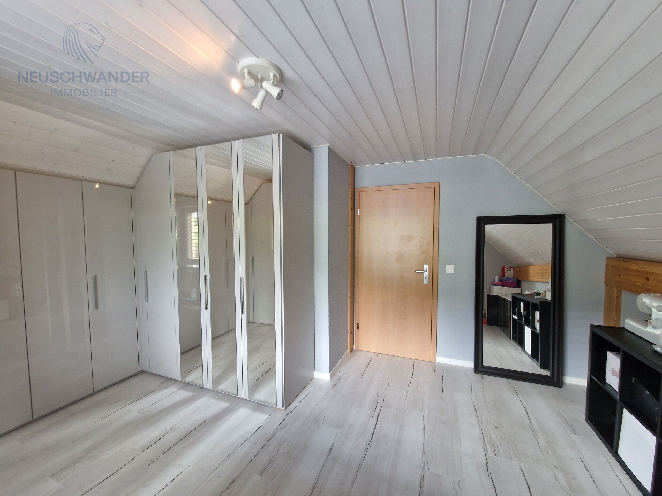 1st floor: bedroom n°1