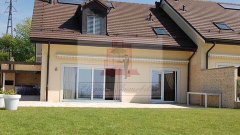 Elegante maison mitoyenne à Signy avec vue sur les Alpes.