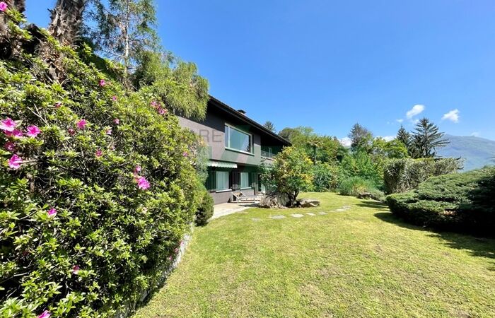 Gemütliche Villa mit sehr schöner Aussicht, exklusiv und ruhig gelegen