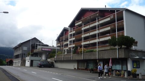 Gepflegte 2 - Zimmer Wohnung mit Balkon im Dorfkern Sörenberg