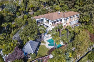 Luxury villa in a prime location