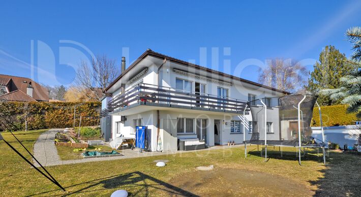 Charmante villa de 2 appartements (4.5 + 5.5 pièces)
