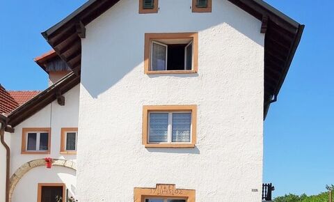 Rental house with 2 apartments
