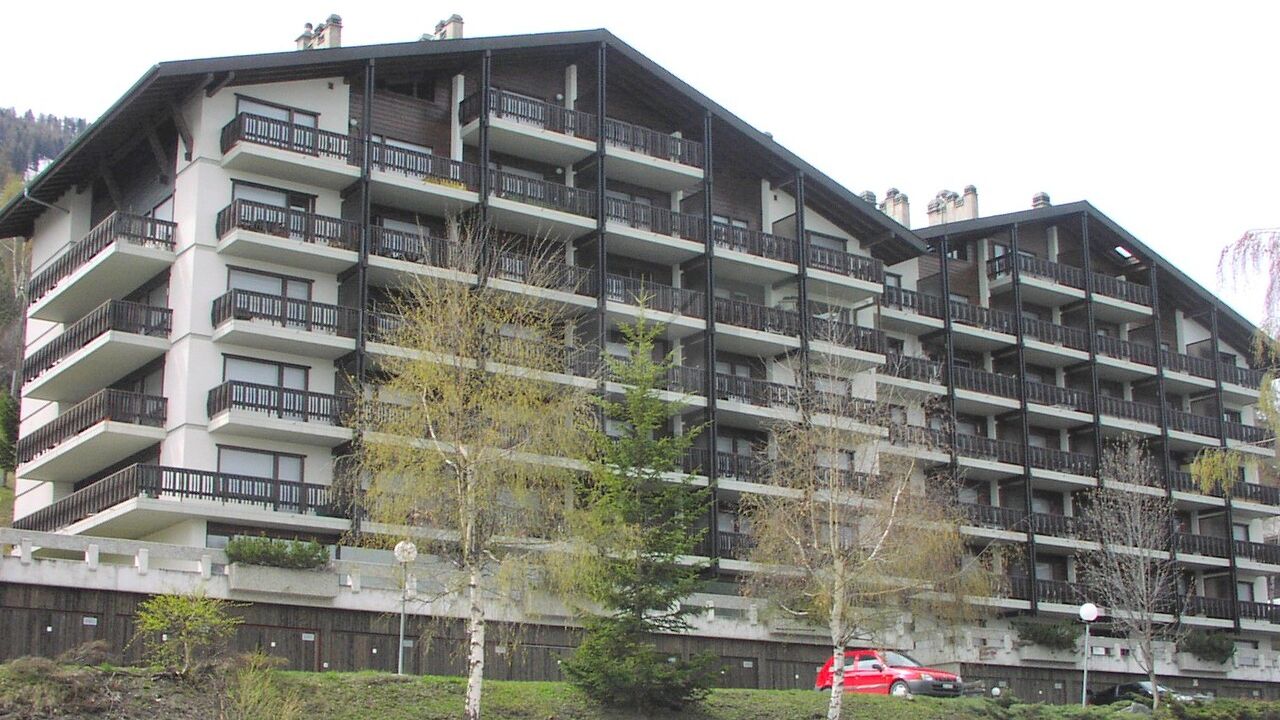 Firstview