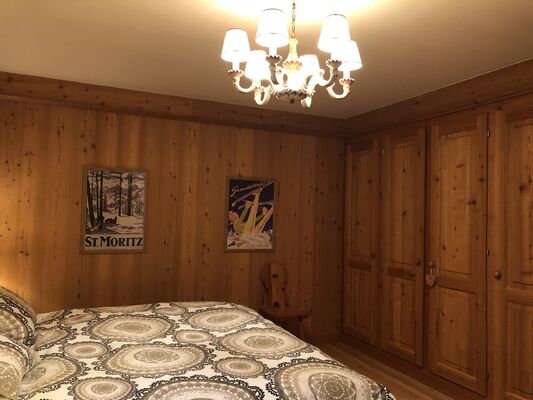 Chambre double appt. 2.5 pièces