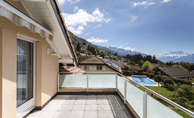 Belle villa de 5.5 pièces dans un quartier résidentiel