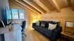 Chalet 7.5 pces - 186m2, 4 chambres, un couvert à voitures