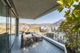 Bright apartment with panoramic view