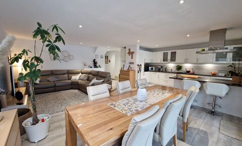 Very beautiful Modern Villa of 6.5 rooms