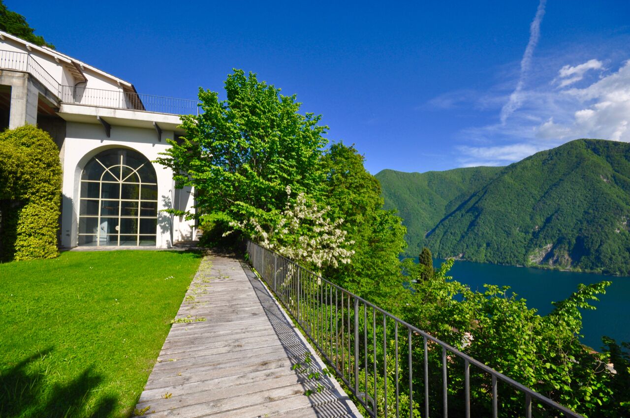 Luxury Villa with Breathtaking View of Lake Lugano in Ruvigliana