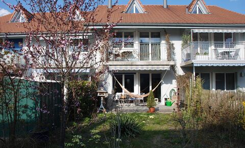 Reihenfamilienhaus CH-2557 Studen BE