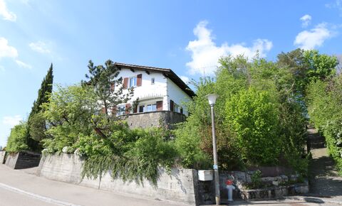 Sonniges Familienhaus an bester Lage in Uhwiesen