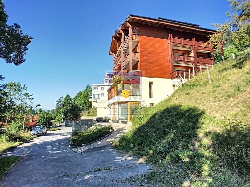 New apartment at the foot of the ski slopes!