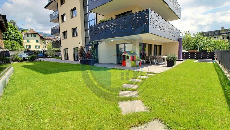 MAGNIFIQUE APPARTEMENT DE STANDING DE 4,5 PIÈCES AVEC JARDIN PRIVATIF
