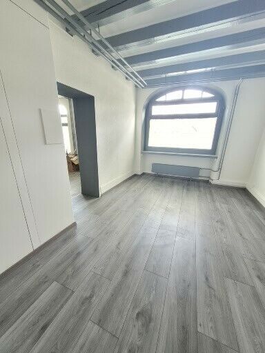 Locaux commerciaux bureaux de 95 m2 à Chêne-Bourg