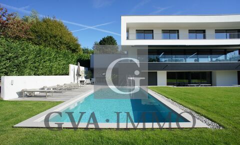 Stunning contemporary house