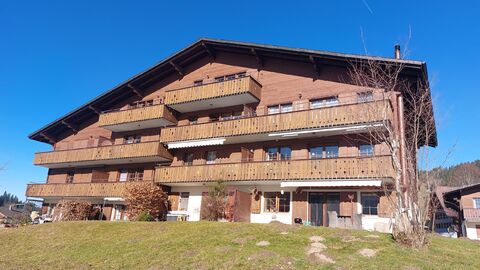 GEMÜTLICHE 2.5 ZIMMER-WOHNUNG, MÖBLIERT UND INKL. INVENTAR