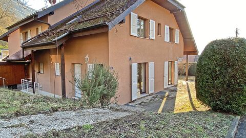 Attached house CH-1844 Villeneuve VD
