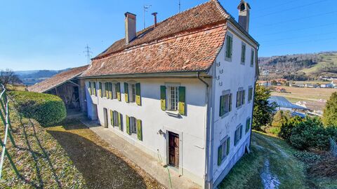 Propriété atypique hors zone à bâtir | Maison d'habitation + Rural