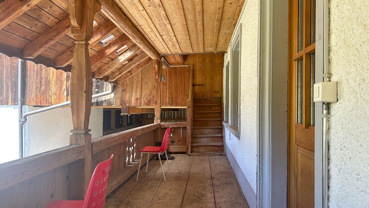 Ab sofort: Grosse 4.5 Zimmer Wohnung in Bauernhaus in Hinterfultigen Ab sofort: Grosse 4.5 Zimmer Wohnung in Bauernhaus in Hinterfultigen