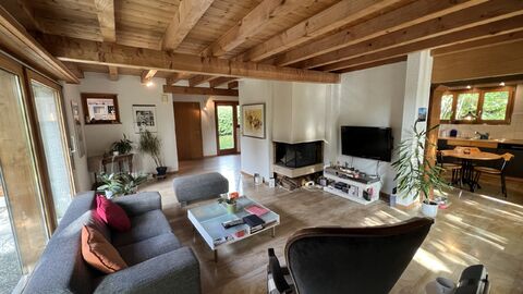 Magnifique villa familiale de 6 pcs. jardin et veranda.