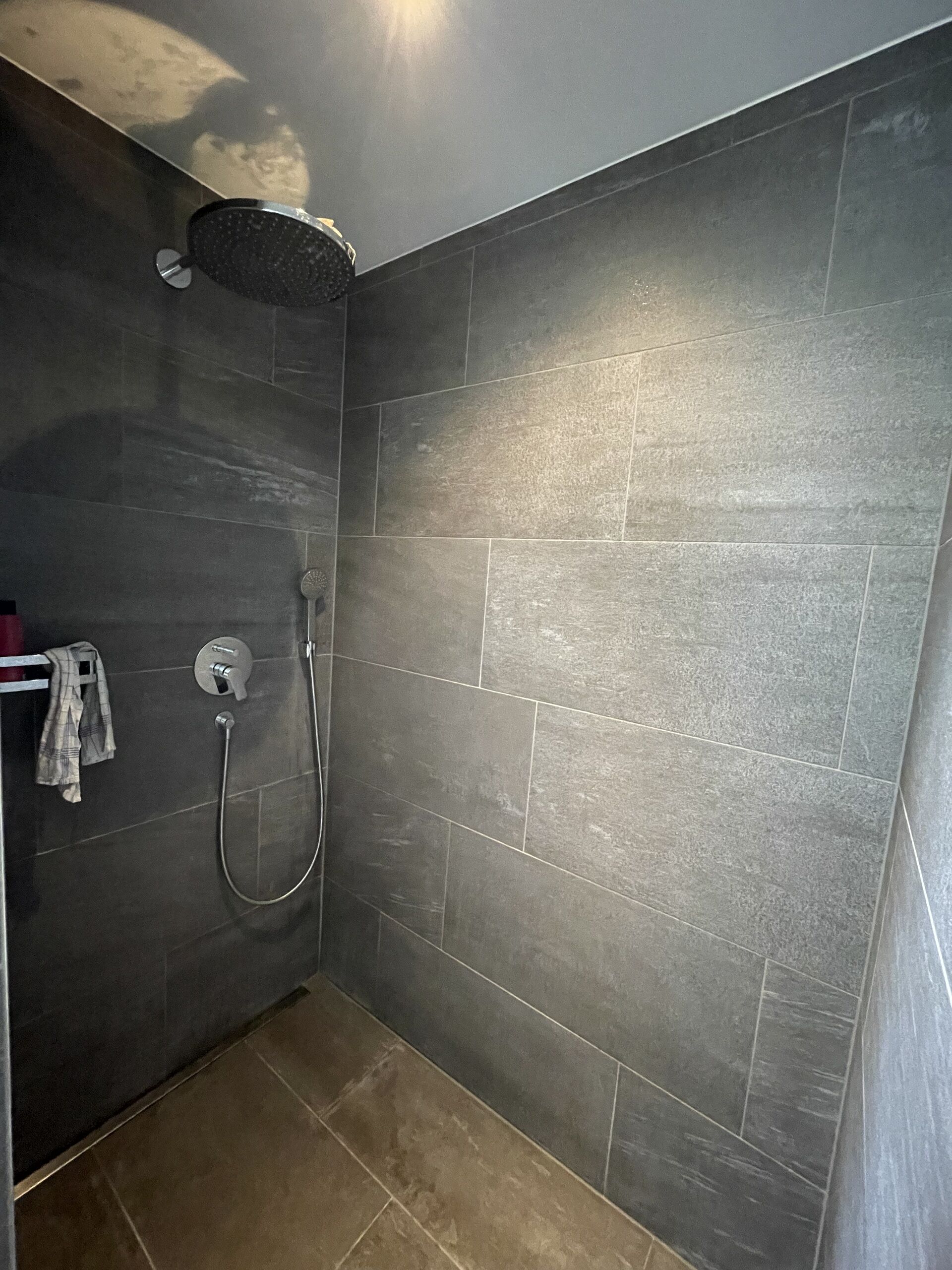 Dusche Bad Hauptschlafzimmer