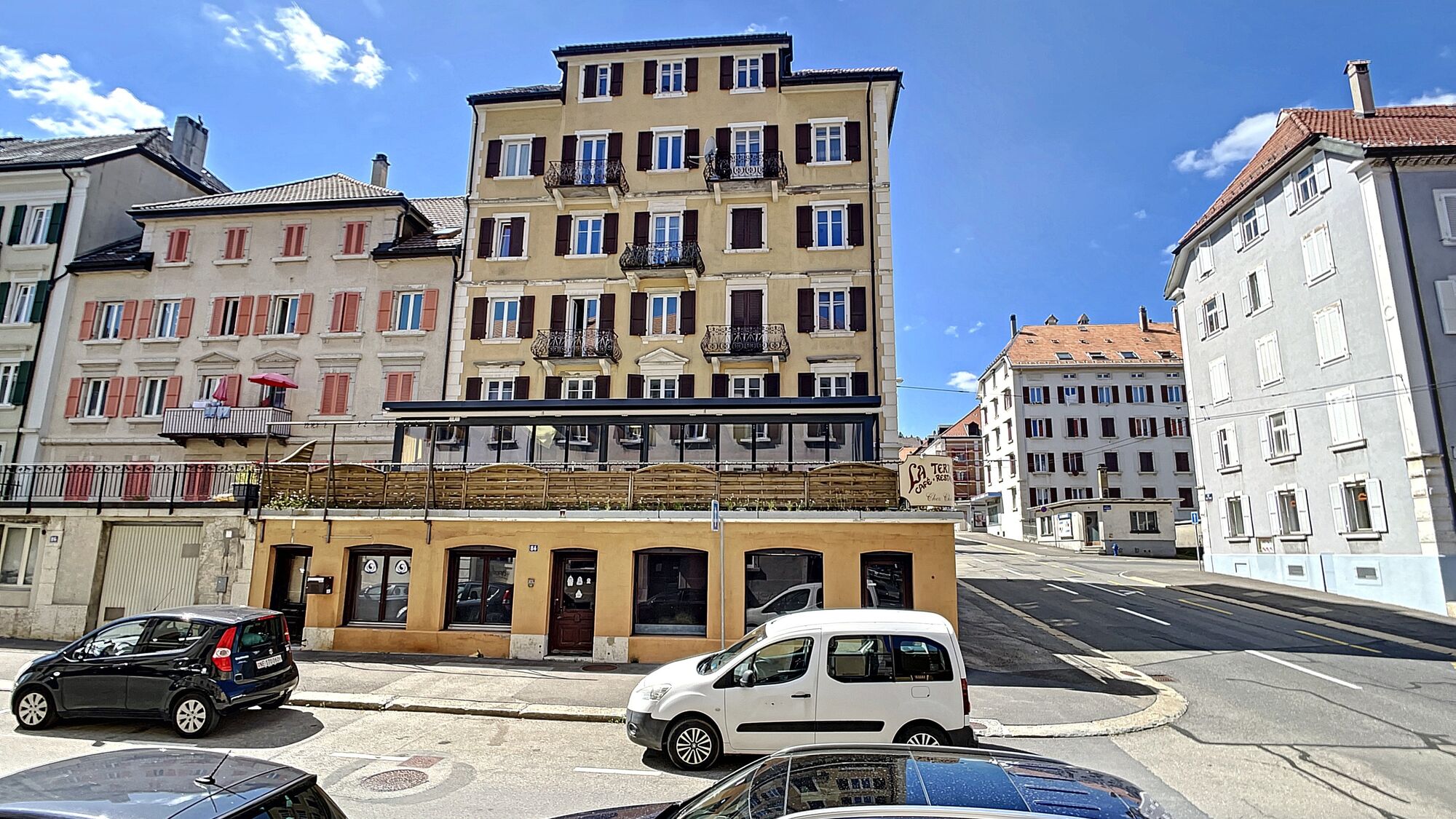 Photo 8