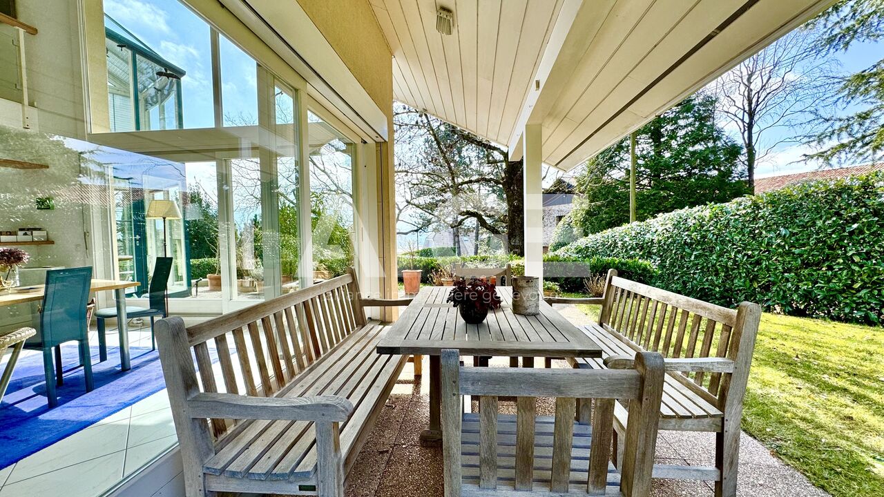 Beautiful and spacious villa in Confignon