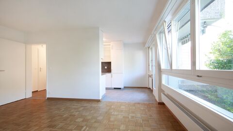 Zentrale Wohnung im steuergünstigen Lachen SZ