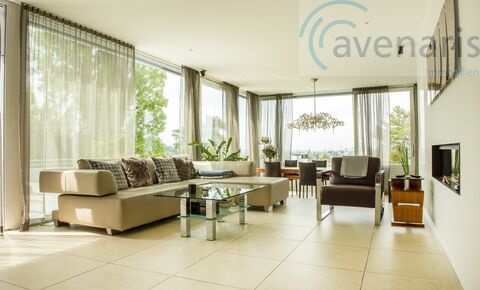 Exklusives freistehendes Einfamilienhaus mit Panoramablick auf Basel