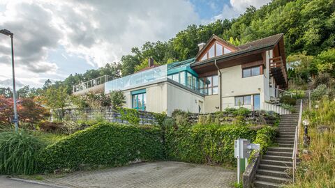 Aussichtspanorama: Freistehend wohnen am Südhang!