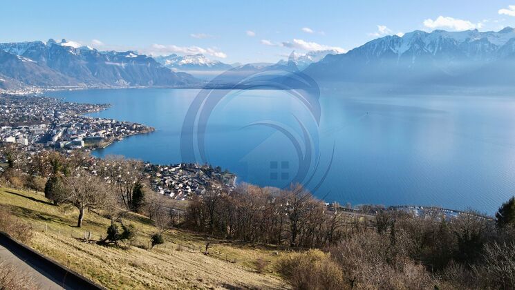 AUTHENTIQUE FERME À RÉNOVER, BÉNÉFICIANT D’UNE VUE PANORAMIQUE AUTHENTIQUE FERME À RÉNOVER, BÉNÉFICIANT D’UNE VUE PANORAMIQUE