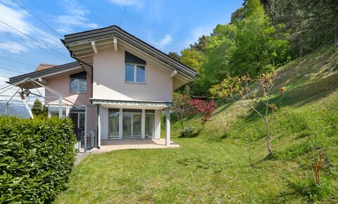 Belle et spacieuse maison d'architecte avec une vue panoramique