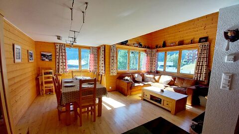 Appartement duplex pour 6-8 personnes, lumineux, à côté des pistes