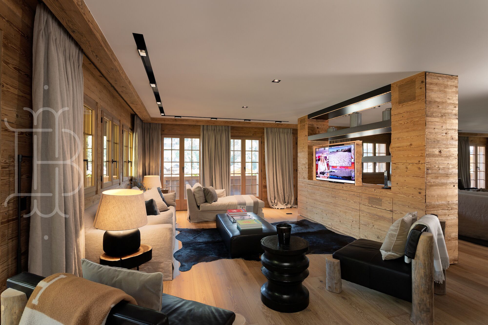 Interior view 2