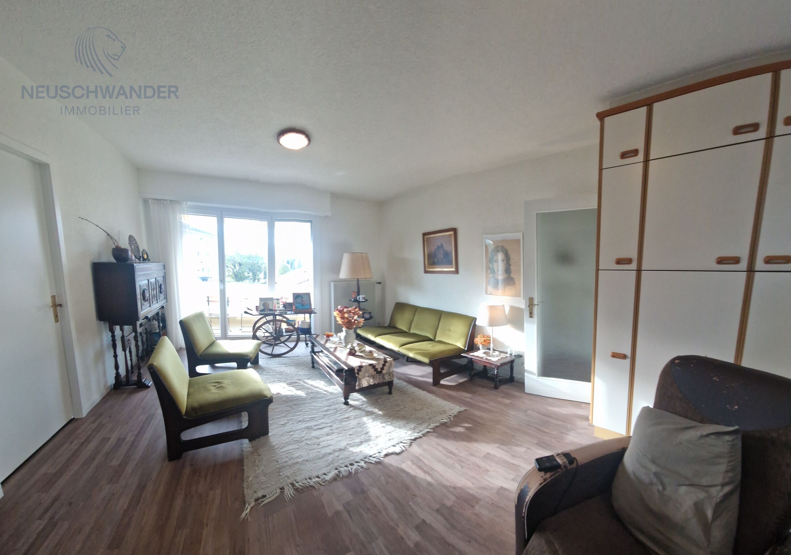 panoramic view - lounge