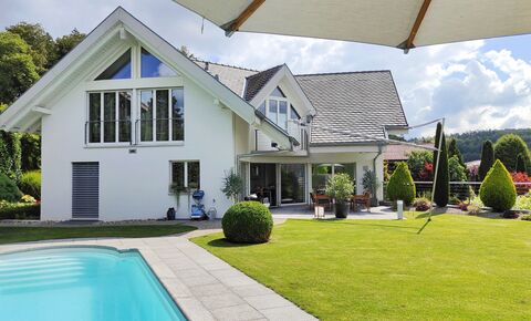 Traumhaus an ruhiger Lage mit Weitblick!