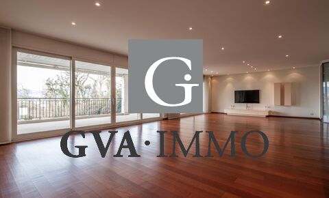 Superb duplex with lake view in a luxury residence