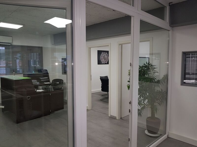 Workshops / Offices 180m2 in Meyrin