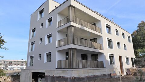 Appartement neuf et moderne de 4.5-pièces
Situé très centrale!