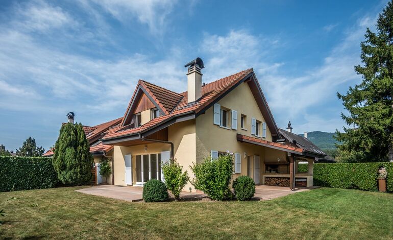Villa familiale de 4 chambres à coucher à moins de 10 minutes de Nyon