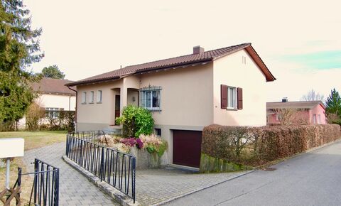 4.5 Zi.-Einfamilienhaus in ruhigem Quartier
